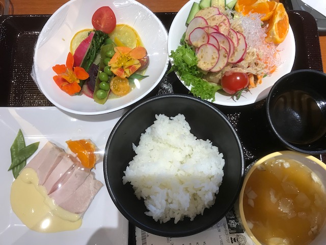 松山市 ランチ おひさまいちの食堂 みなとまち まってる に行ってきました えひめのまっちゃま 松山市で暮らして50年 地元のいいとこ発見ブログ